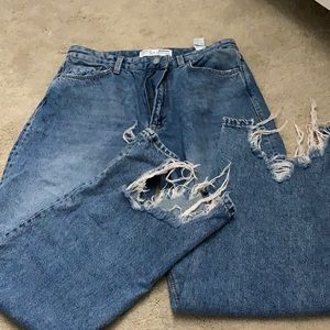 Stradivarius Straight Fit Jeans